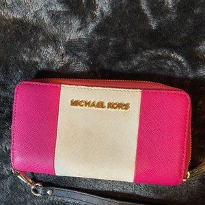 Michael Kors Wristlet Wallet
